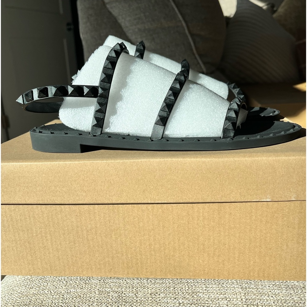 Steve Madden black studded rubber sandals